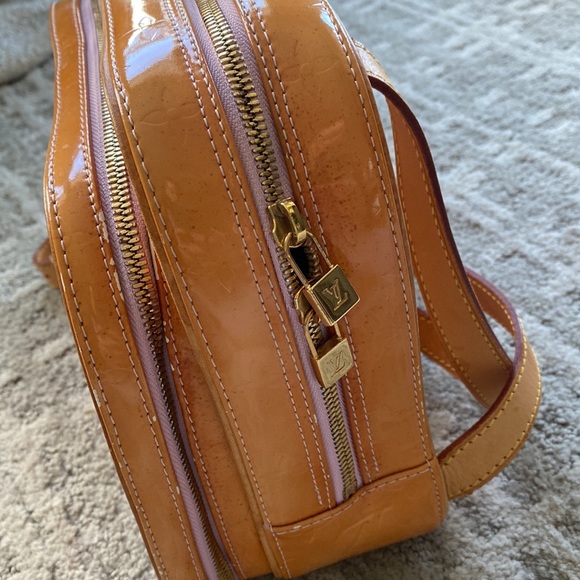 Authentic Louis Vuitton Vernis Backpack - Picture 3 of 16